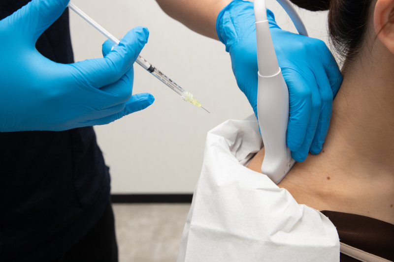 厚くなった「筋膜の癒着」を解きほぐす治療法